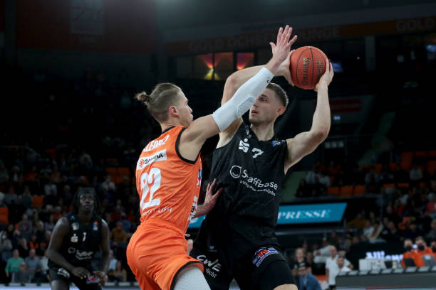 并将激励新 并将激励新