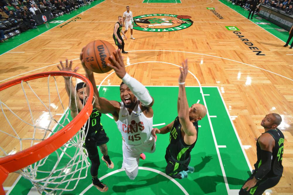 奥科罗与尼 奥科罗与尼